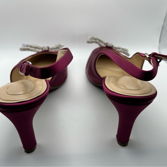 Easy Spirit Satin Slingback Heels with Bow Accent - Picture 4 of 5
